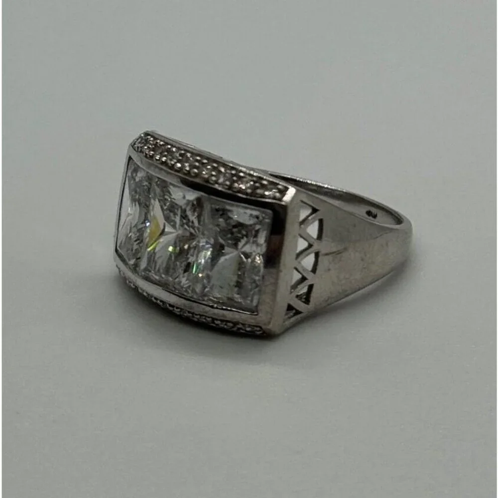 925 STERLING SILVER CZ RING SIZE 7